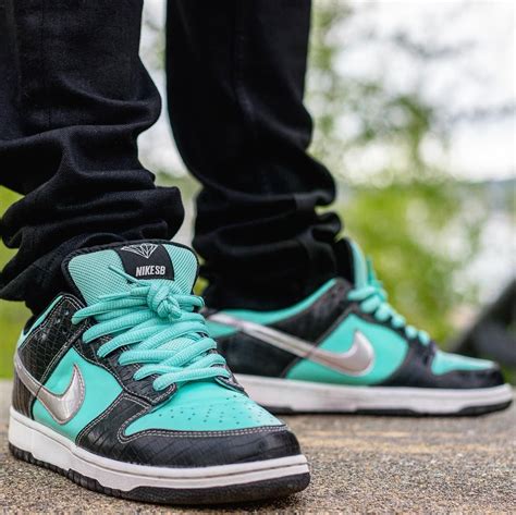 nike sb tiffany high fake - Nike SB dunk low diamond.